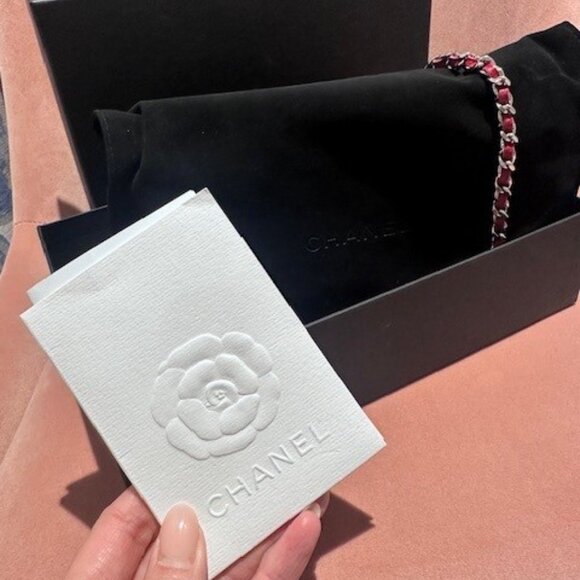 Chanel Wallet on Chain (WOC) in Red Caviar - Picture 6 of 7